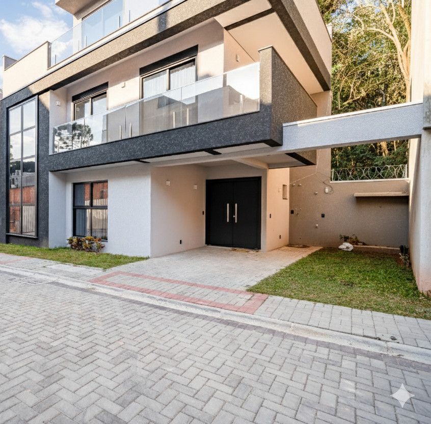 Casa à venda  no Santa Felicidade - Curitiba, PR. Imóveis